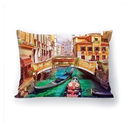 Подушка декоративная с 3D рисунком "Город на воде"