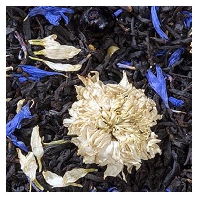 Королевский десерт  Смесь превосходного индийского черного чая, ягод черники, лепестков василька и цветов миниатюрной китайской хризантемы.